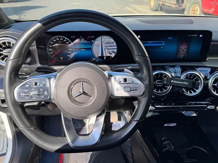 Фото 14 - Mercedes-Benz A-Class