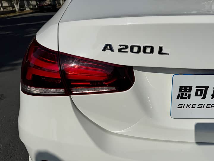 Фото 17 - Mercedes-Benz A-Class