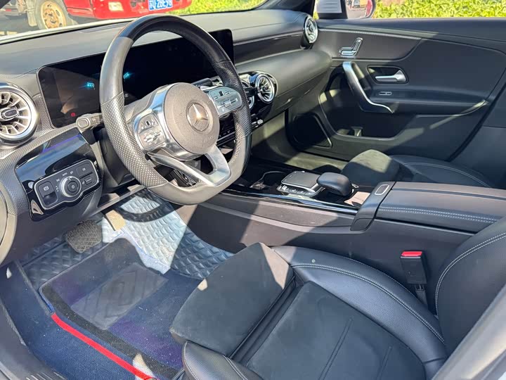 Фото 4 - Mercedes-Benz A-Class