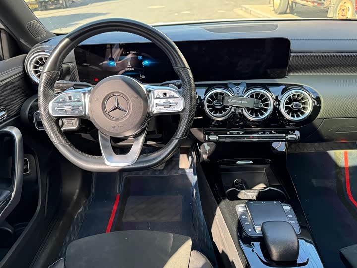 Фото 5 - Mercedes-Benz A-Class