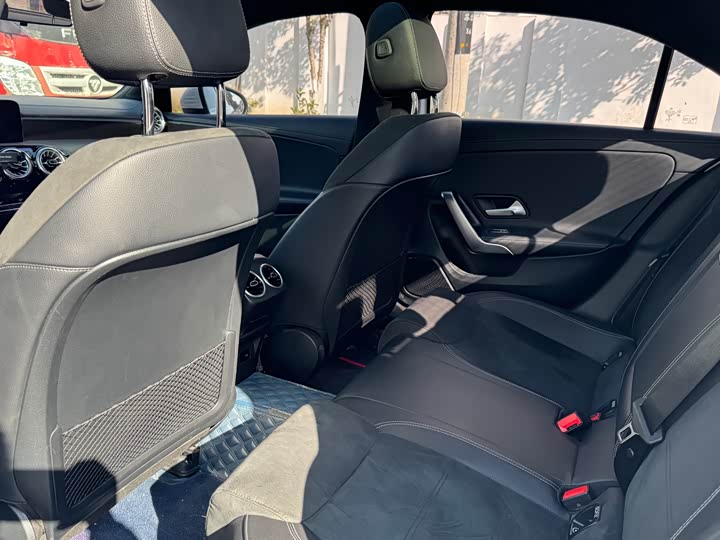 Фото 6 - Mercedes-Benz A-Class