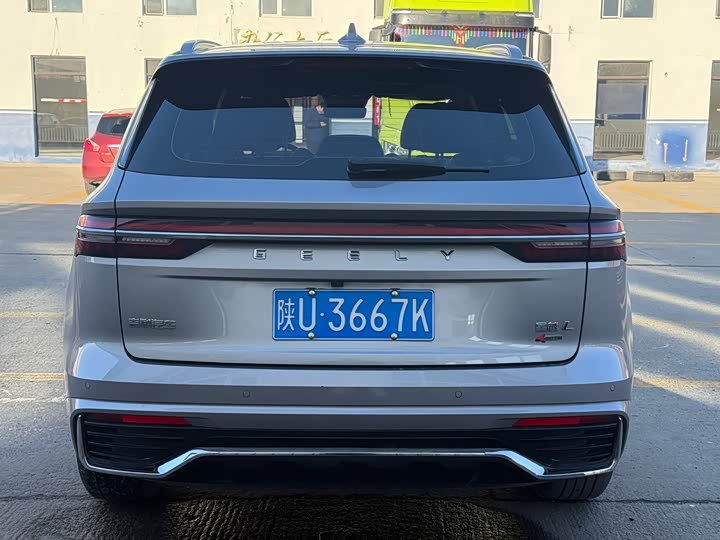 Фото 5 - Geely Monjaro