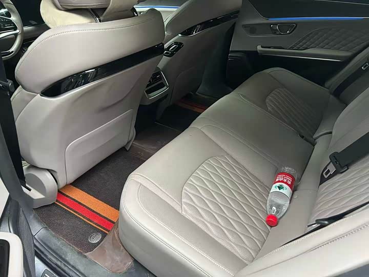 Фото 3 - BYD Han