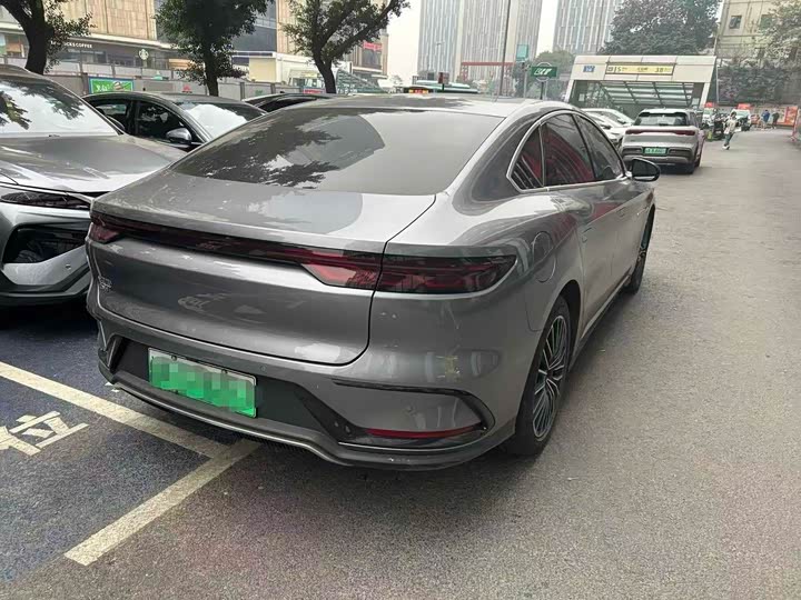 Фото 4 - BYD Han