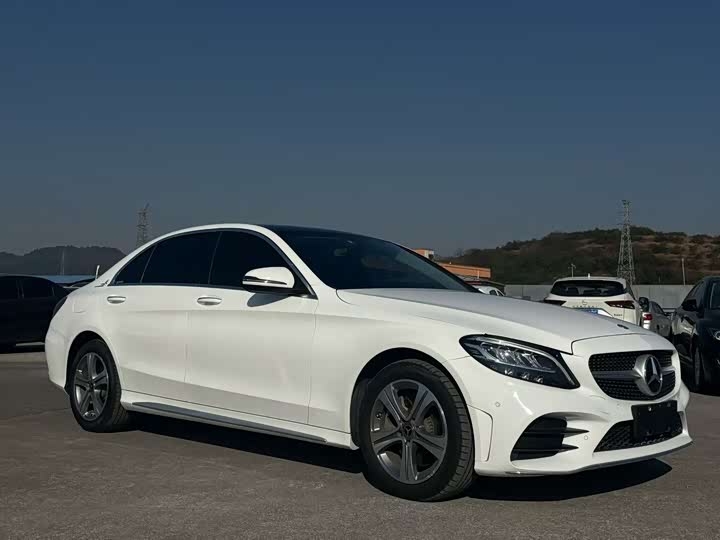 Фото 2 - Mercedes-Benz C-Class