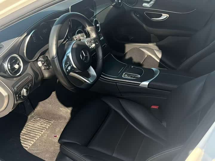 Фото 4 - Mercedes-Benz C-Class