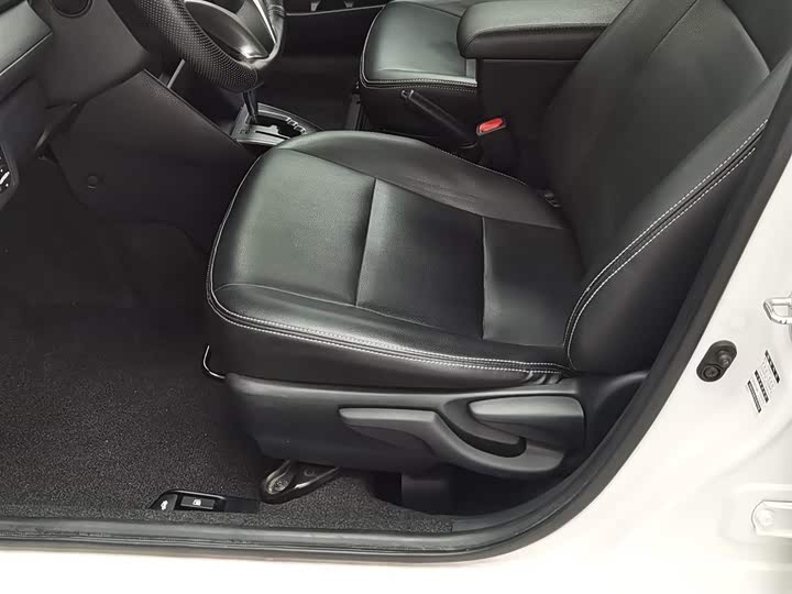 Фото 20 - Toyota Vios