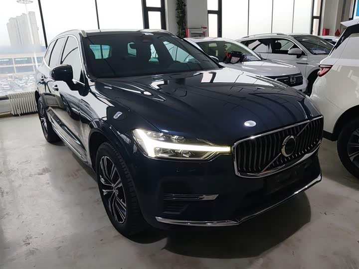 Фото 4 - Volvo XC60