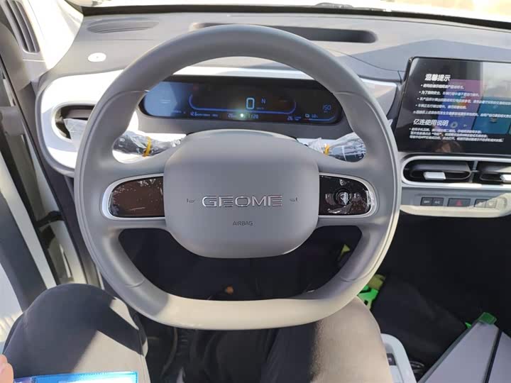 Фото 11 - Geely Galaxy Panda Mini