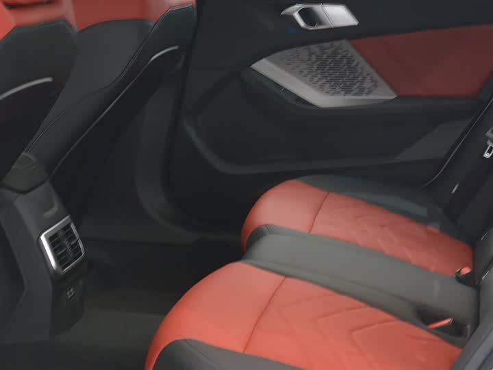 Фото 12 - BMW 2 Series