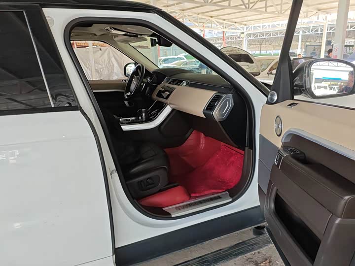 Фото 11 - Land Rover Range Rover Sport