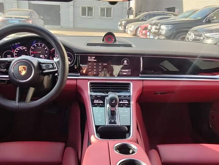 Фото 6 - Porsche Panamera