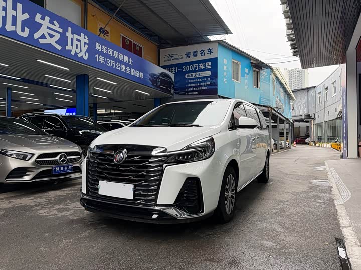 Фото 1 - Buick GL8 ES