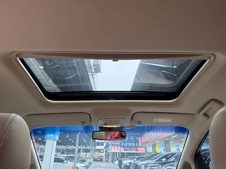 Фото 17 - Buick GL8 ES