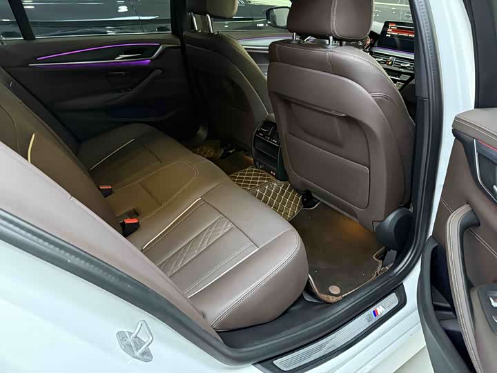 Фото 10 - BMW 5 Series