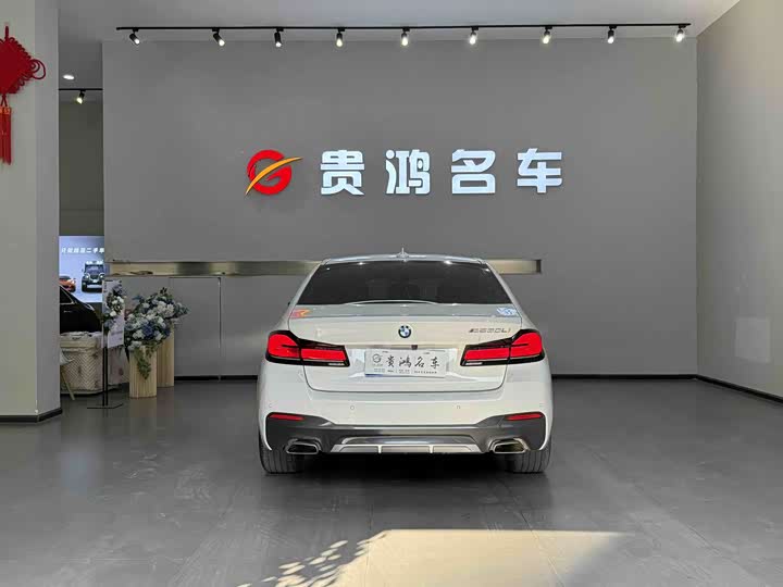 Фото 12 - BMW 5 Series