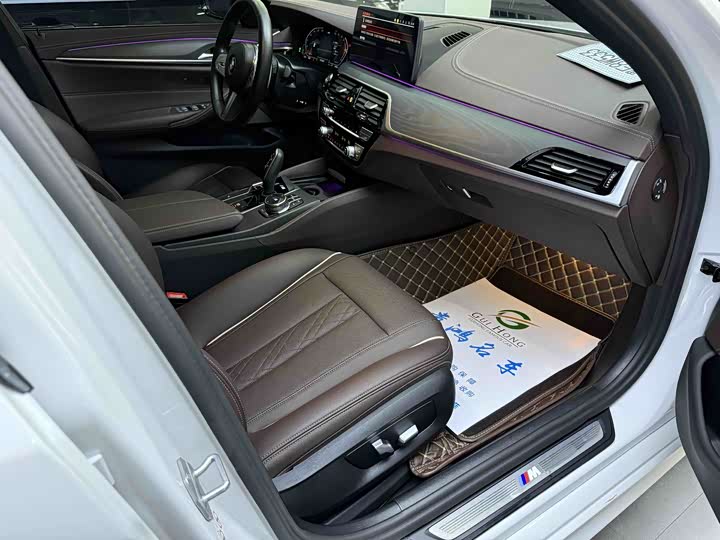 Фото 8 - BMW 5 Series