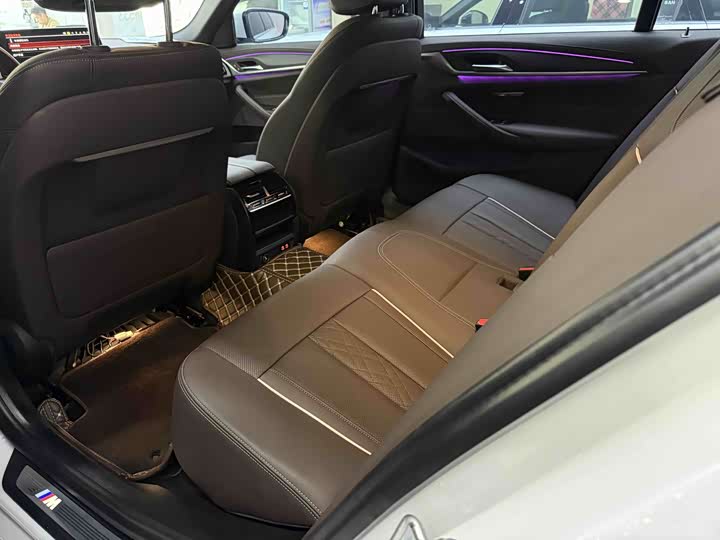 Фото 9 - BMW 5 Series