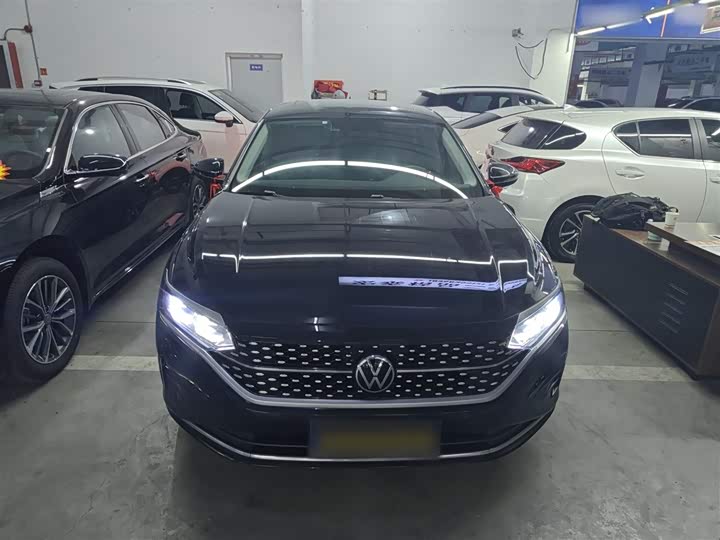 Фото 3 - Volkswagen Passat