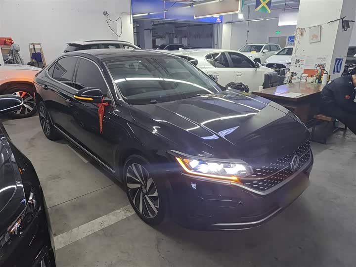 Фото 4 - Volkswagen Passat