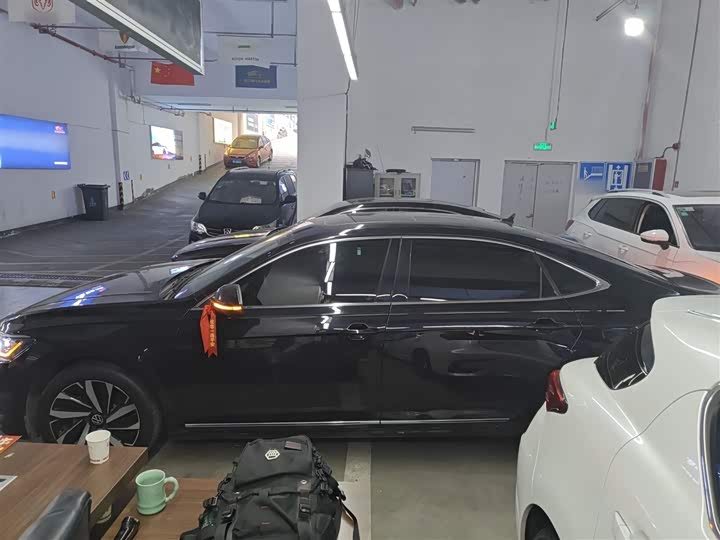 Фото 5 - Volkswagen Passat