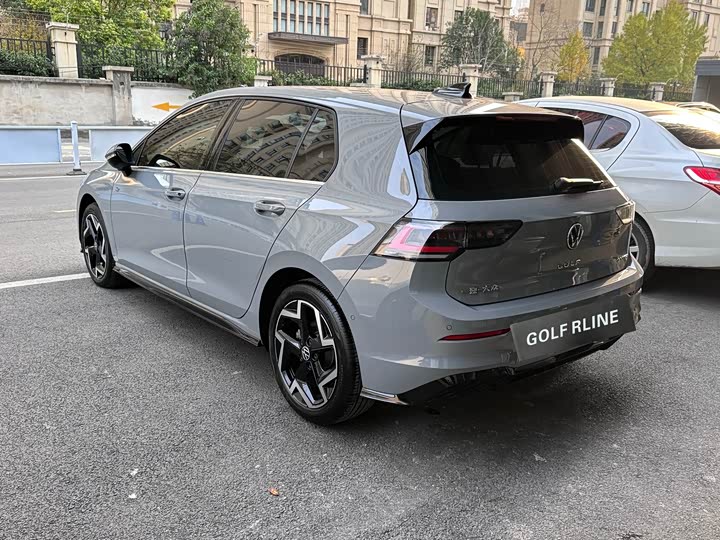 Фото 9 - Volkswagen Golf