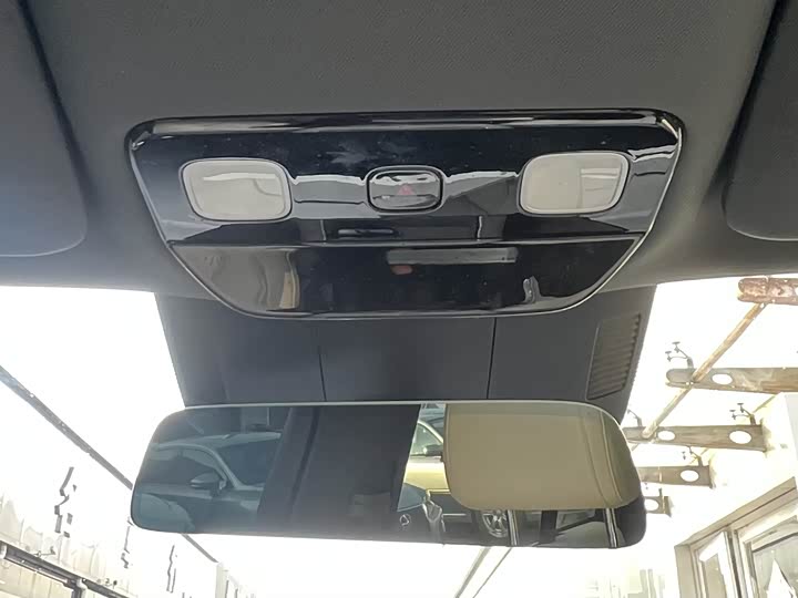 Фото 15 - LiXiang L8