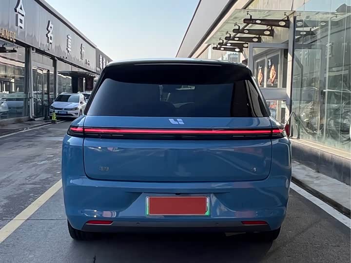 Фото 5 - LiXiang L8