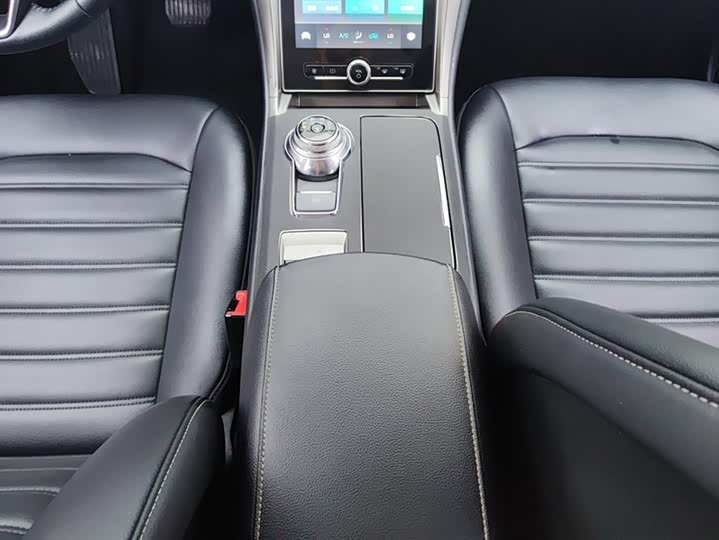 Фото 16 - Ford Mondeo