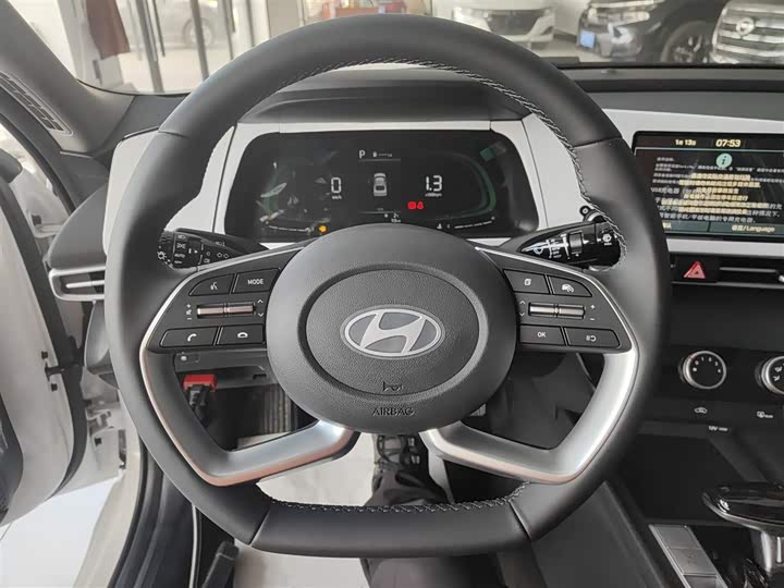 Фото 11 - Hyundai Elantra N line