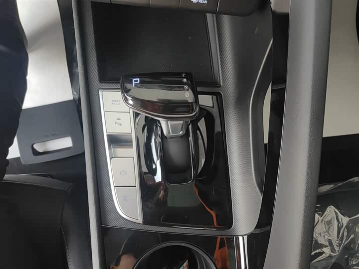 Фото 14 - Hyundai Elantra N line