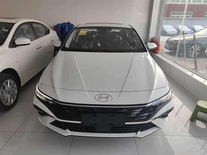 Фото 3 - Hyundai Elantra N line