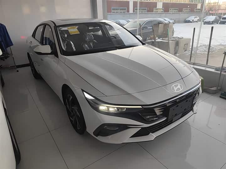 Фото 4 - Hyundai Elantra N line