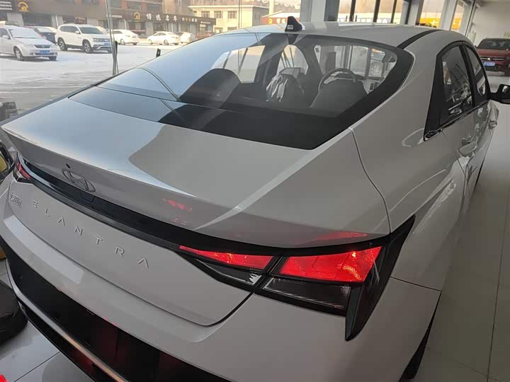 Фото 6 - Hyundai Elantra N line