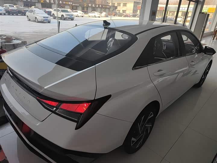 Фото 7 - Hyundai Elantra N line