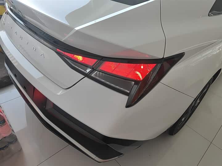 Фото 8 - Hyundai Elantra N line