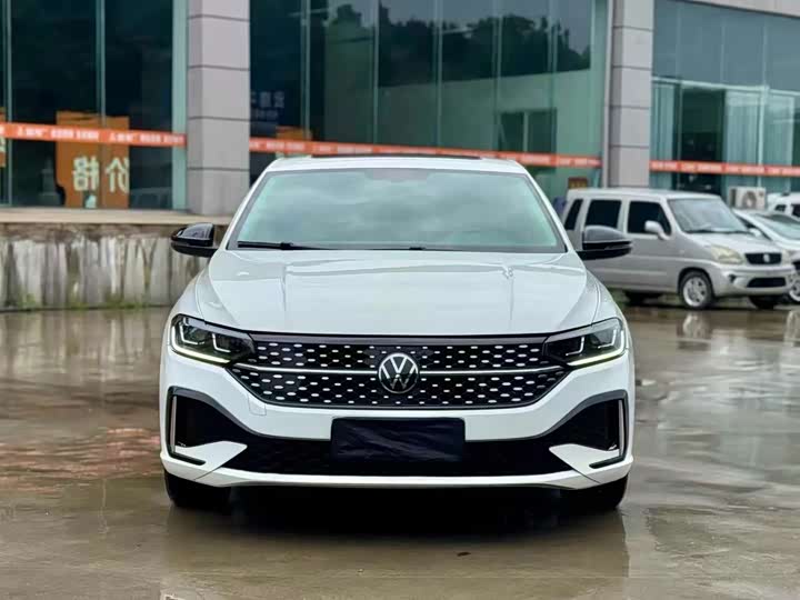 Фото 2 - Volkswagen Lavida