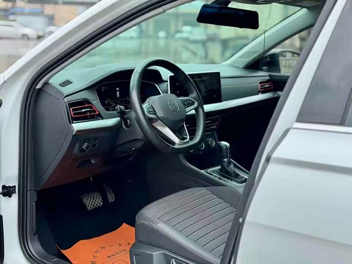 Фото 4 - Volkswagen Lavida