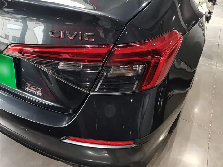 Фото 8 - Honda Civic