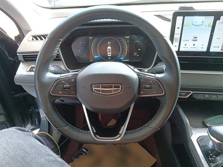 Фото 11 - Geely Preface