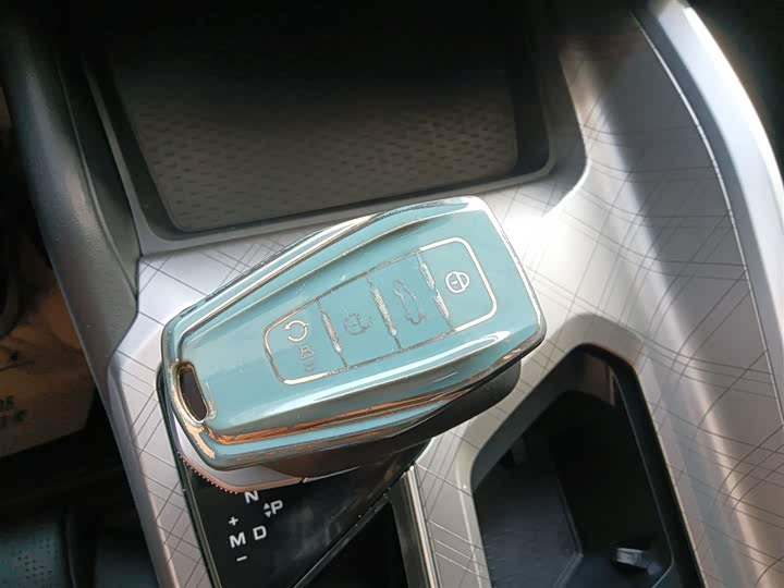 Фото 9 - Geely Preface