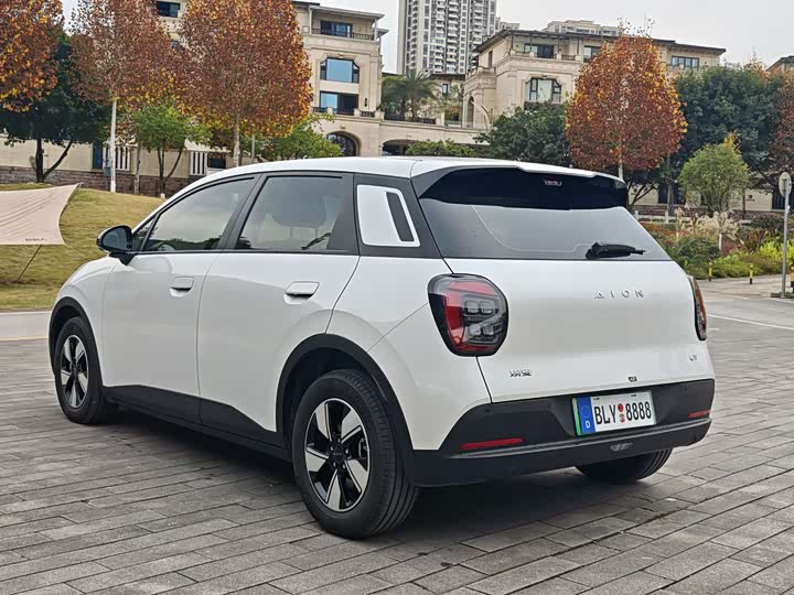 Фото 12 - GAC Aion UT