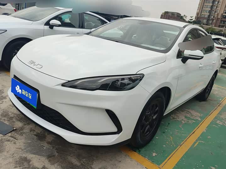 Фото 1 - BYD Seal 05 DM-i Hybrid