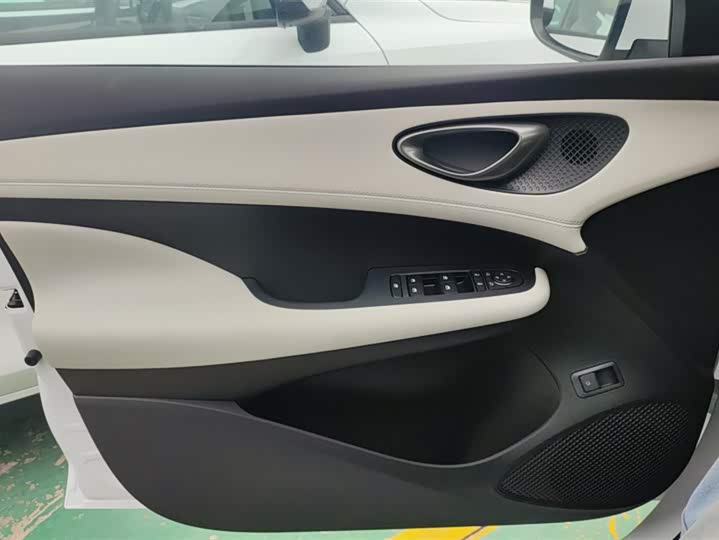 Фото 7 - BYD Seal 05 DM-i Hybrid