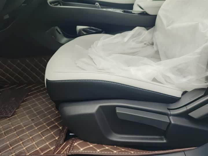 Фото 9 - BYD Seal 05 DM-i Hybrid