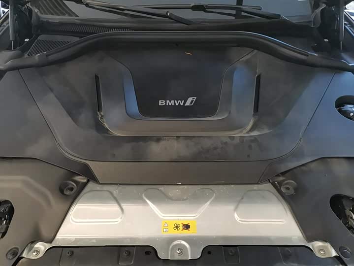 Фото 10 - BMW iX3