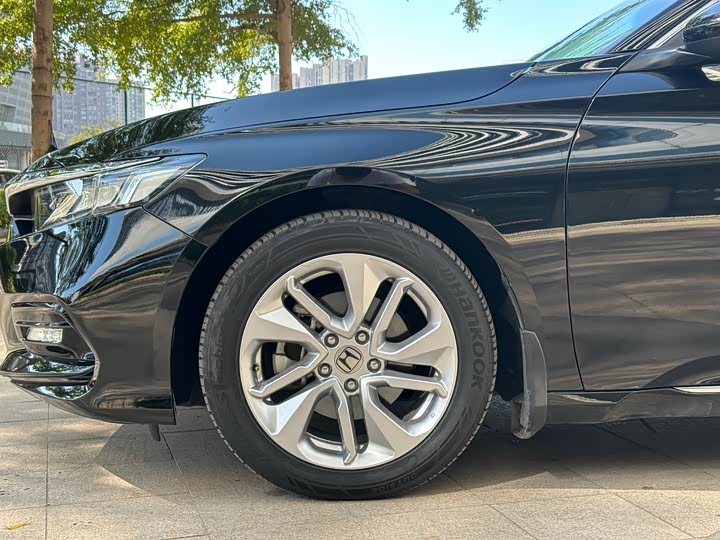 Фото 5 - Honda Accord