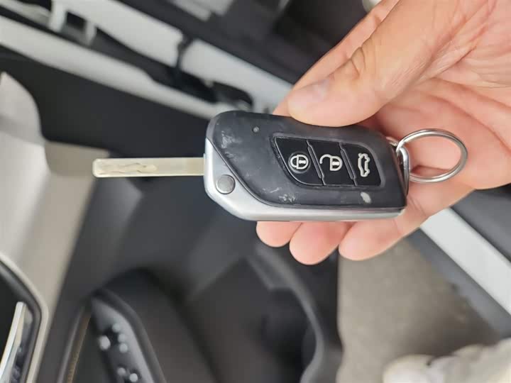 Фото 9 - Beijing X3