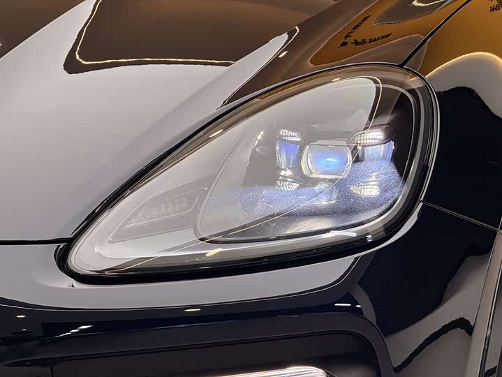 Фото 12 - Porsche Cayenne