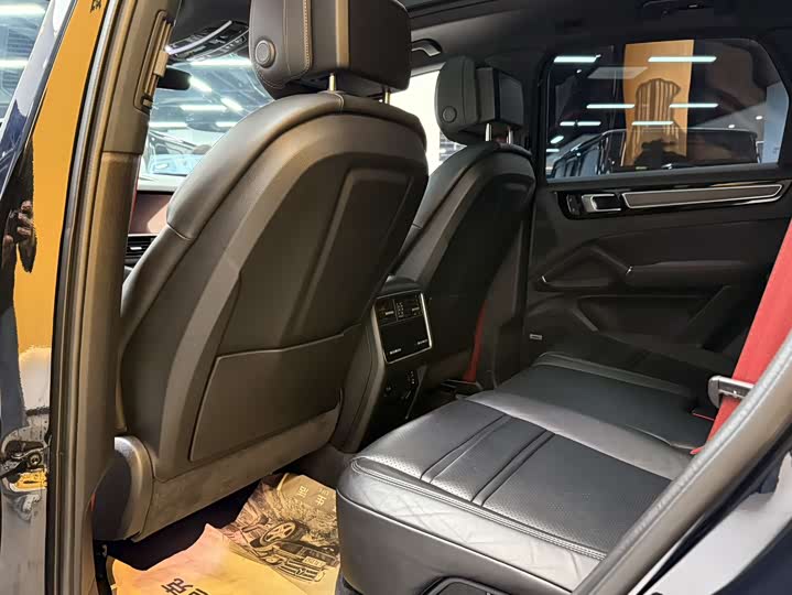 Фото 6 - Porsche Cayenne